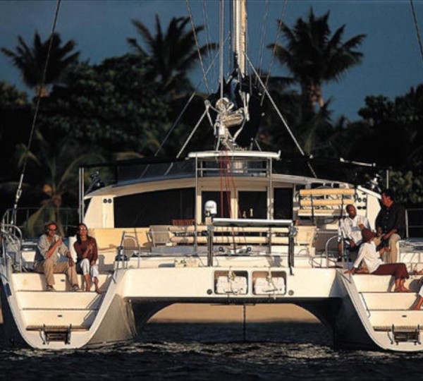 Catamaran WHALE - 005