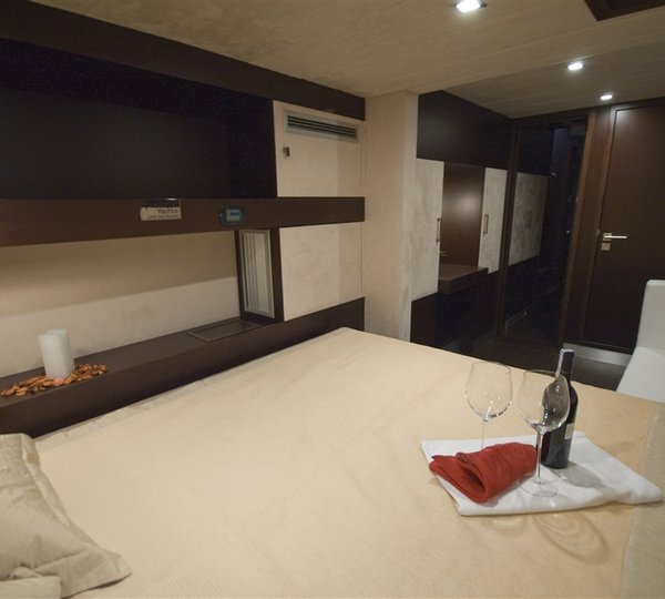 CatamaranTURETE - Guest Cabin 4