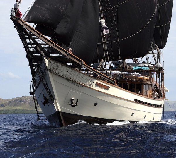 Charter Yacht Silolona - a Traditional Phinisi Vessel