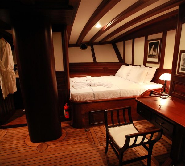 Charter yacht Grande Mare - Accommodation