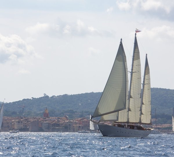 Classic Sailing Yacht XARIFA -  Sailing 2