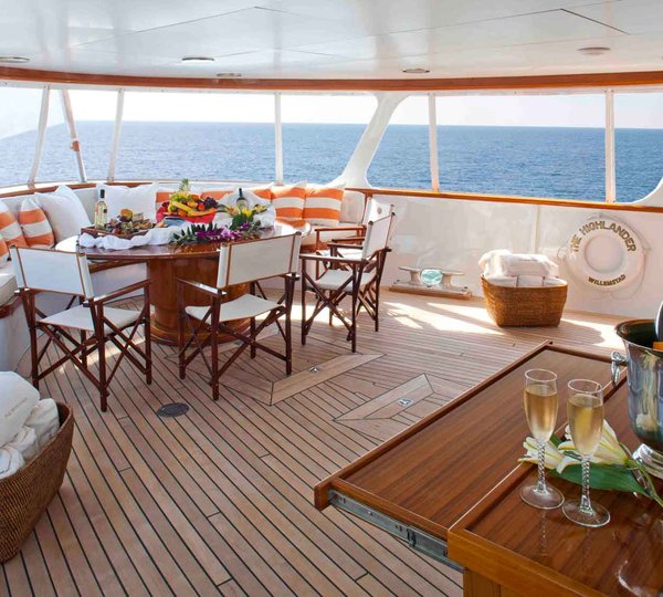Classic Yacht THE HIGHLANDER -  Aft Deck