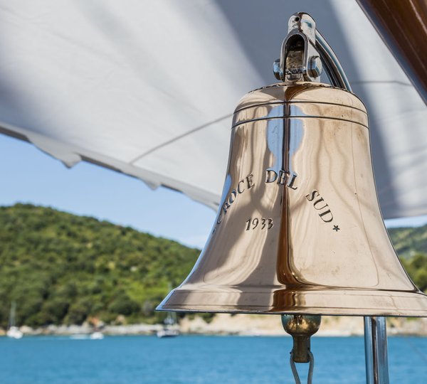 Classic sail yacht CROCE DEL SUD - Bell