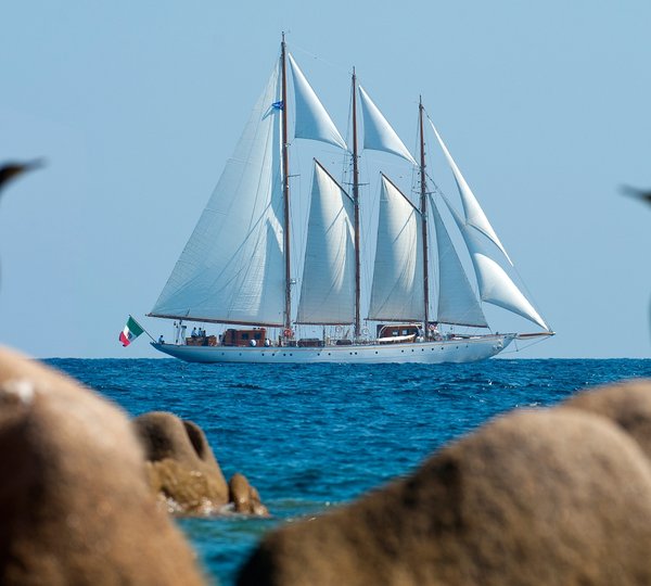 Classic sail yacht CROCE DEL SUD - Main