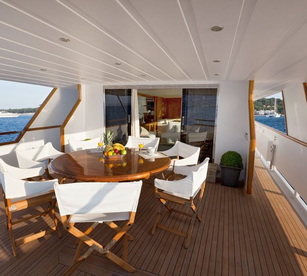 Classic yacht DUNE -  Aft Deck
