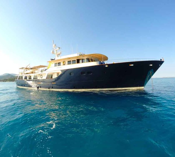 Clelands yacht ARIONAS - Main