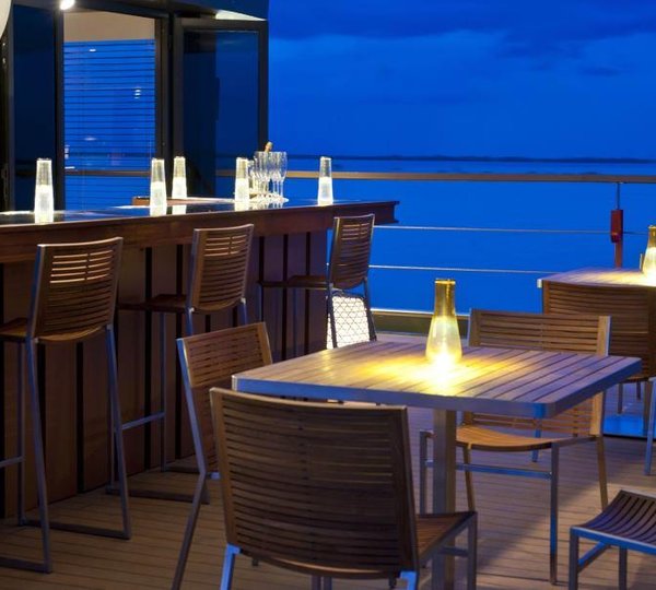 Custom yacht AQUA MEKONG - 005