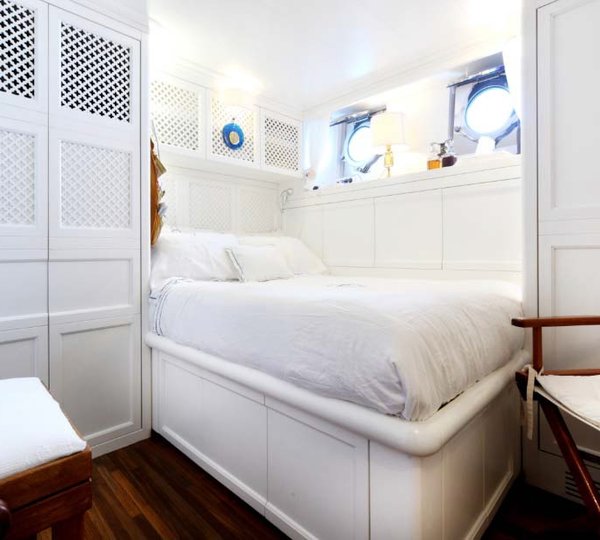 DIONE STAR - Guest double cabin