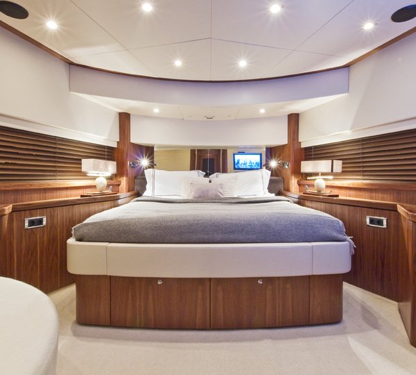 DONIZETTI Master cabin