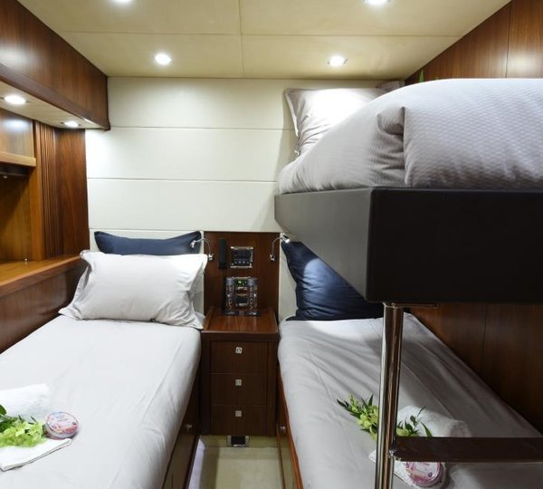 DOUBLE D - Twin cabin