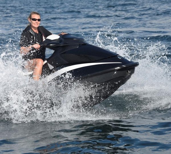 DOUBLE D - Water fun