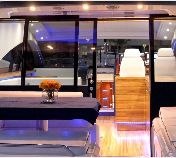 DUJE - Alfresco dining