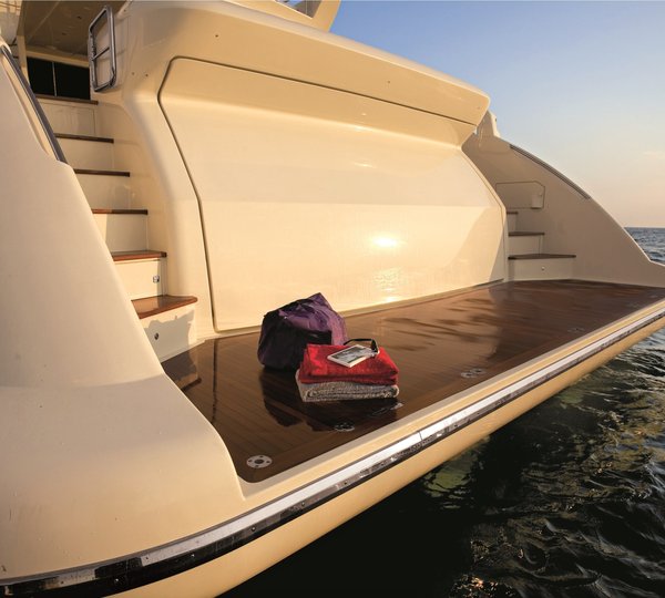 DUKE Sistership Azimut 103 S Bathing Platform