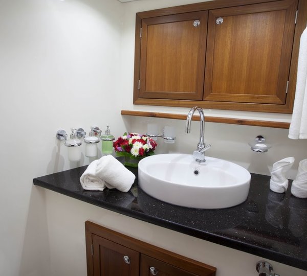 Dallinghoo - VIP Cabin Ensuite 3