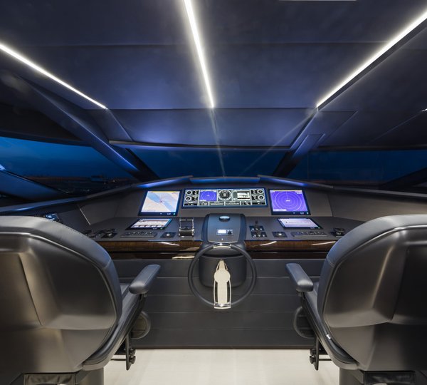 Dreamline 34m superyacht - Wheelhouse