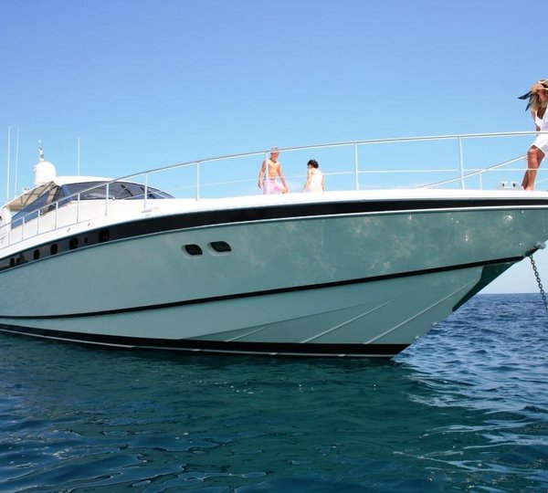 EDEN ERINA - At Anchor