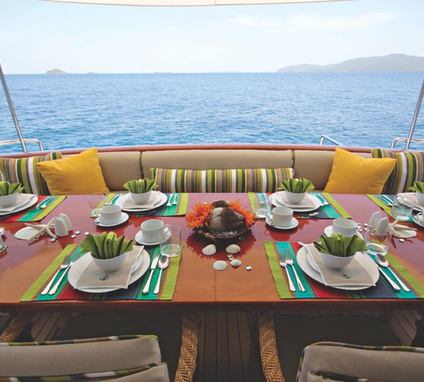 EL JEFE - al fresco dining