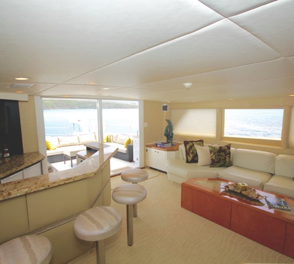 EL JEFE - bar in saloon