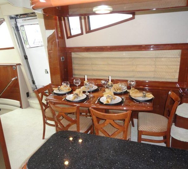 ESCAPE BY SEA - Formal Dining