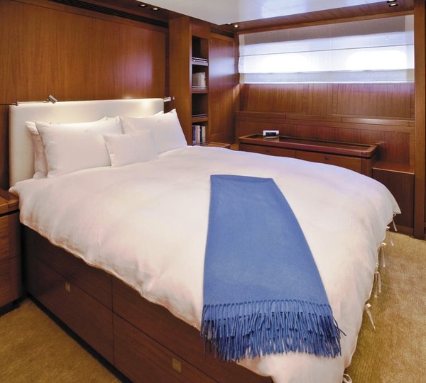 ETHEREAL - A Guest Double Cabin