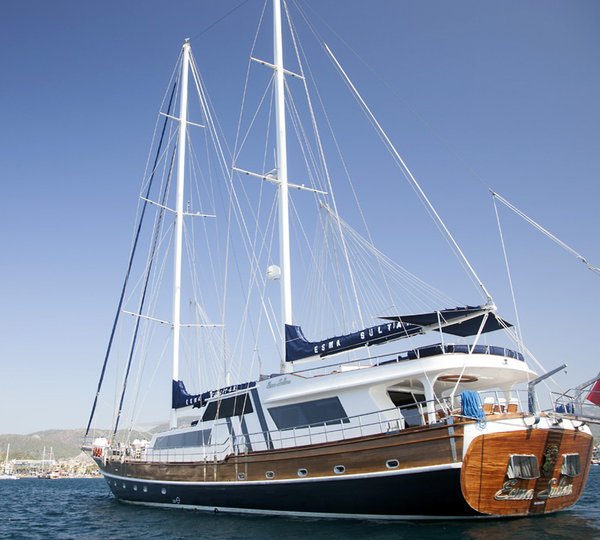 Esma Sultan exterior view 3