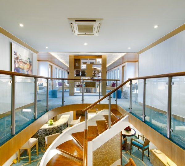 Expedition yacht SALILA - Stairwell