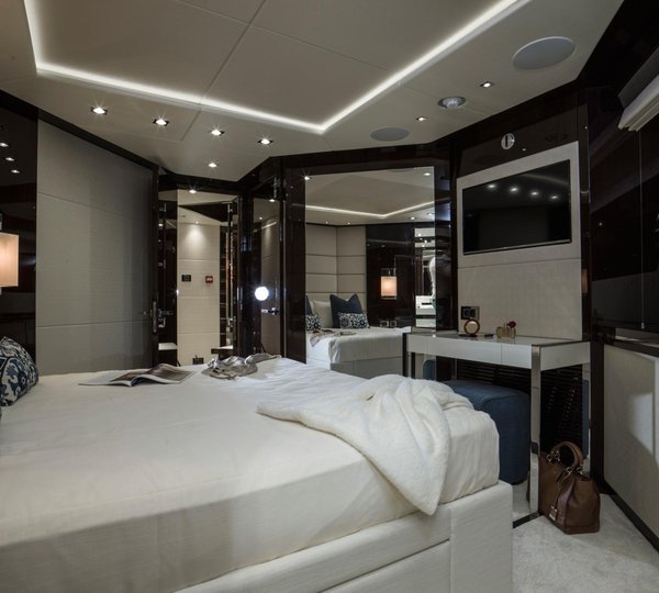 FLEUR - double cabin