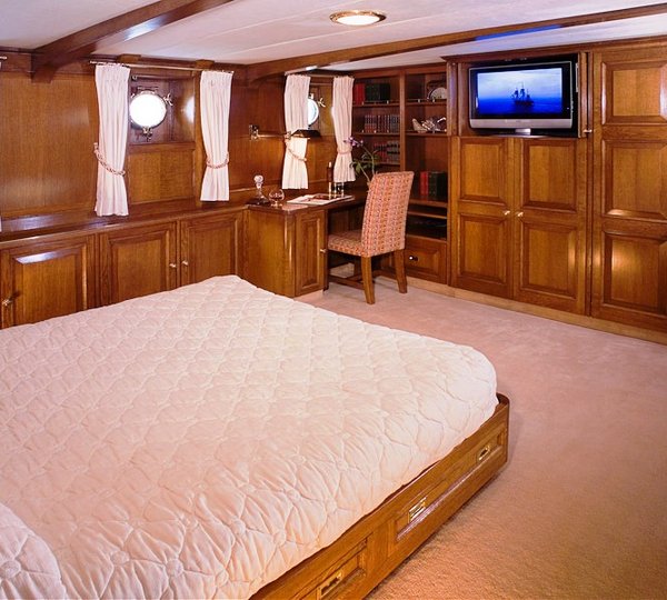 FLEURTJE -  Master Cabin