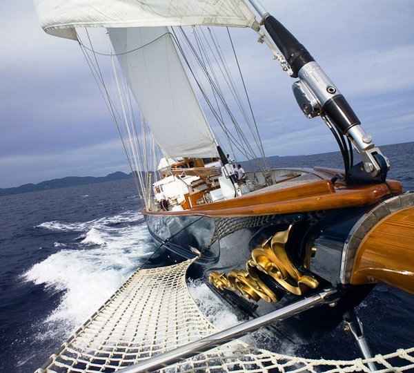 FLEURTJE -  View of Deck from Bow