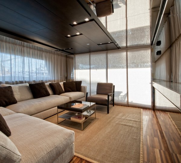 FORTUNA SL82 -  Salon Looking Aft