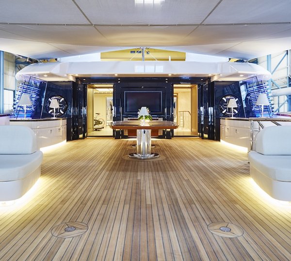 Feadship yacht VANISH