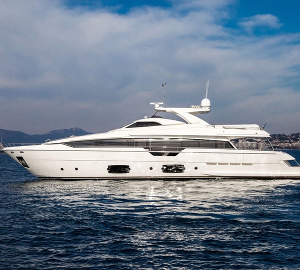 Ferretti 96 JAG B - Main