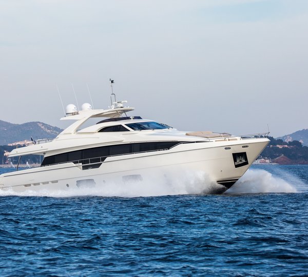 Ferretti 96 JAG B - Underway