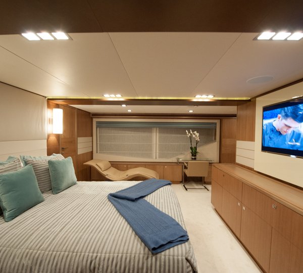 Ferretti AMORE MIO - Master cabin