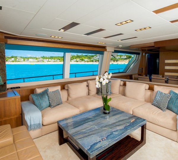 Ferretti AMORE MIO - Salon