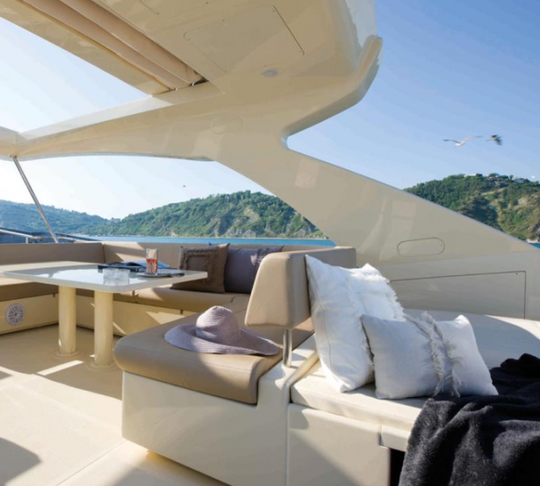 Ferretti Altura 840 Motor Yacht - Relaxing  Outside