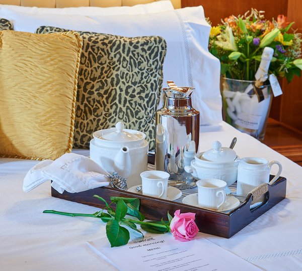 Ferretti Motor Yacht IMAGINE - Cabin detail