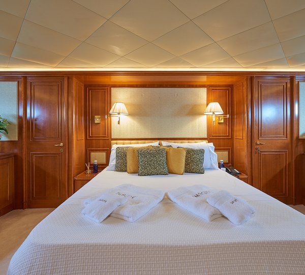 Ferretti Motor Yacht IMAGINE - Master cabin 2