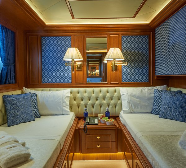 Ferretti Motor Yacht IMAGINE - Twin cabin