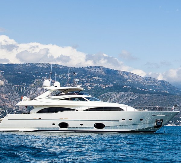 Ferretti Yacht PERPETUAL - Main