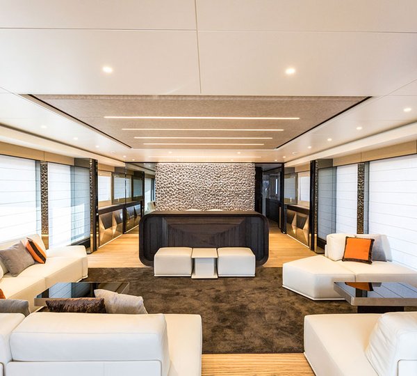 GENESI - main saloon