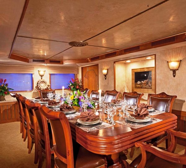 GOLDEN COMPASS -  Dining Room