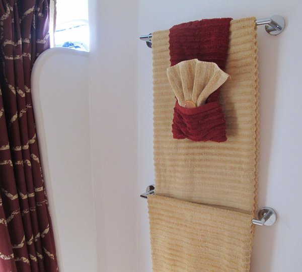 GREEN FLASH - Ensuite detail