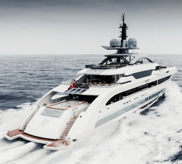 Galactica Supernova - aft view - photo Guillaume Plisson