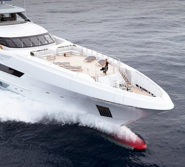 Galactica Supernova - foredeck photo Guillaume Plisson