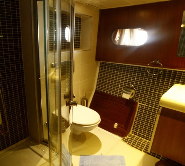 Gulet Esma Sultan II -  Guest Ensuite 2