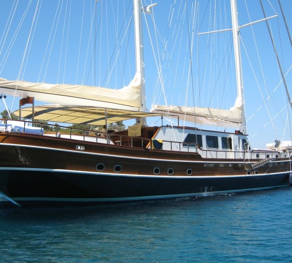 Gulet KAYA GUNERI V -  Aft View
