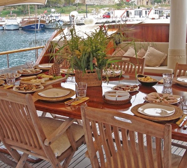 Gulet SCHATZ  -  Al Fresco Dining
