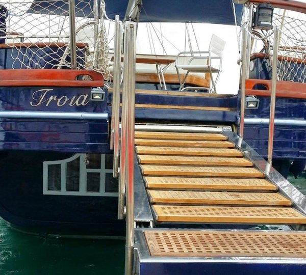 Gulet TROIA - Passarelle