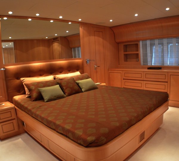 HARD WORK II -   Master Cabin 2